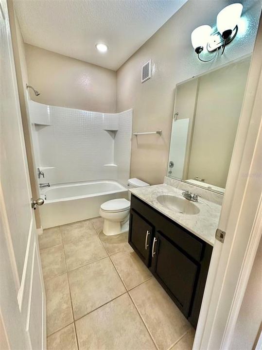 For Sale: $275,000 (2 beds, 2 baths, 1200 Square Feet)