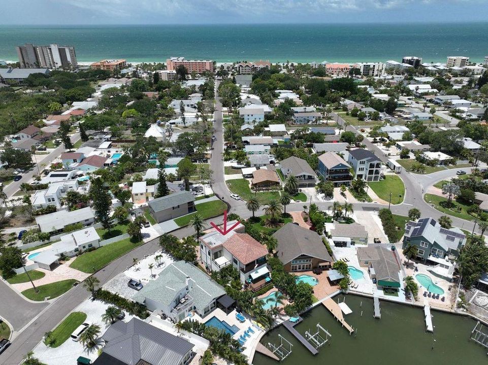 For Sale: $2,525,000 (4 beds, 3 baths, 3167 Square Feet)