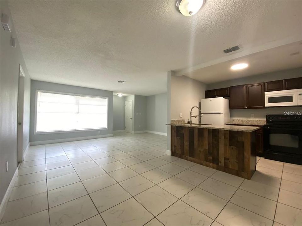 For Rent: $1,689 (2 beds, 2 baths, 1094 Square Feet)