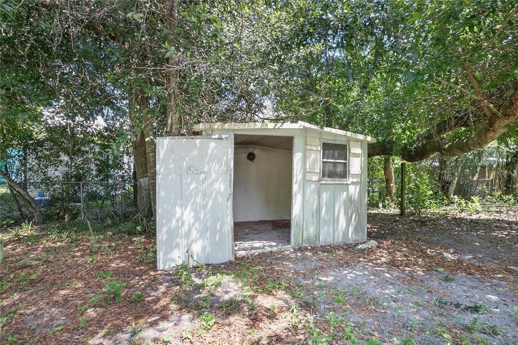 For Sale: $215,000 (3 beds, 1 baths, 1055 Square Feet)