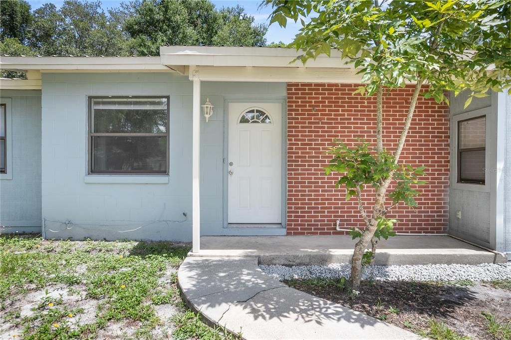 For Sale: $215,000 (3 beds, 1 baths, 1055 Square Feet)