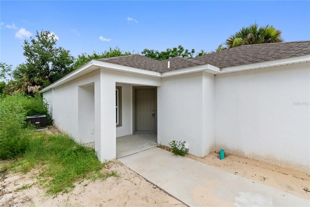 For Sale: $260,000 (3 beds, 2 baths, 1173 Square Feet)