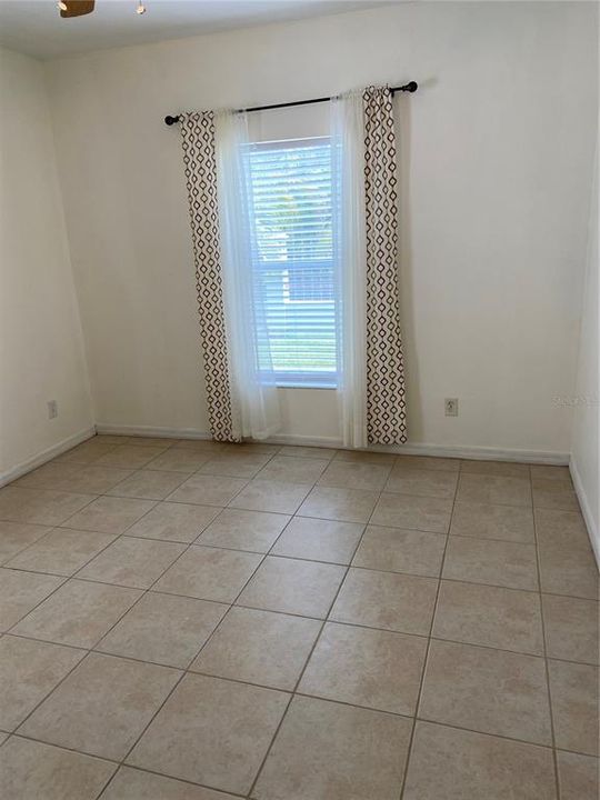 For Rent: $2,500 (3 beds, 2 baths, 1464 Square Feet)