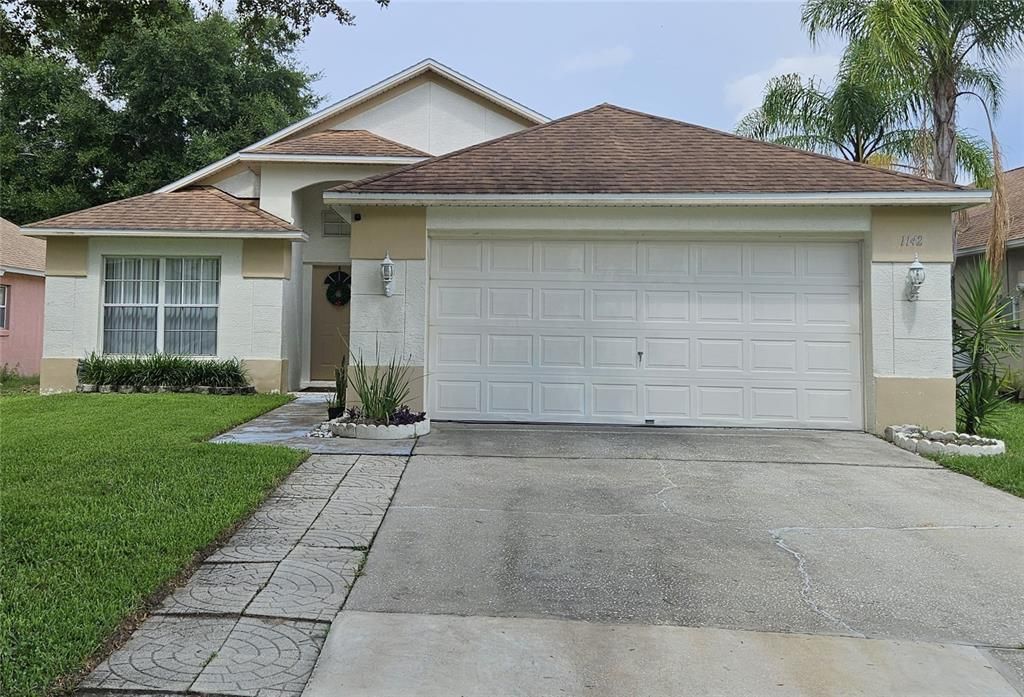 For Sale: $349,900 (3 beds, 2 baths, 1528 Square Feet)