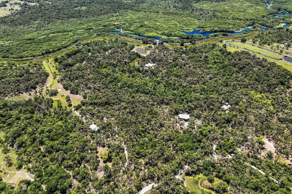 На продажу: $675,000 (10.25 acres)