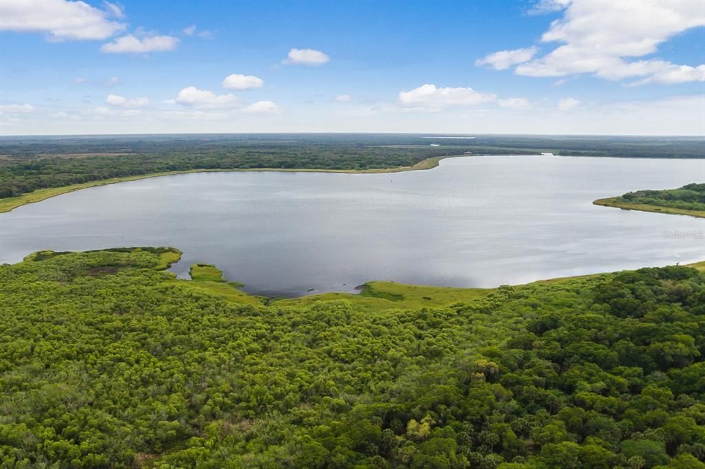 На продажу: $675,000 (10.25 acres)