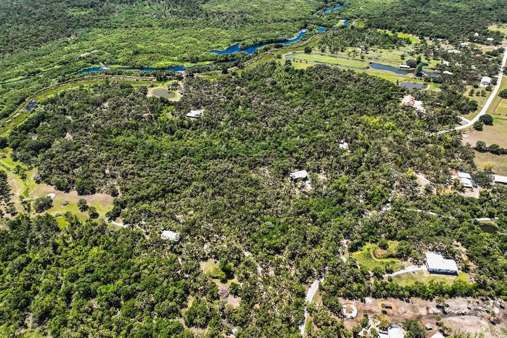 На продажу: $675,000 (10.25 acres)