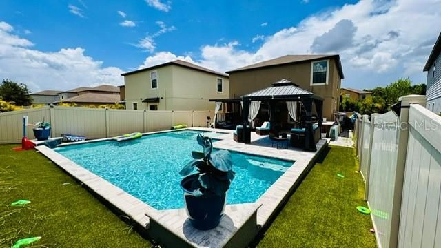 En Venta: $514,990 (4 camas, 2 baños, 1914 Pies cuadrados)