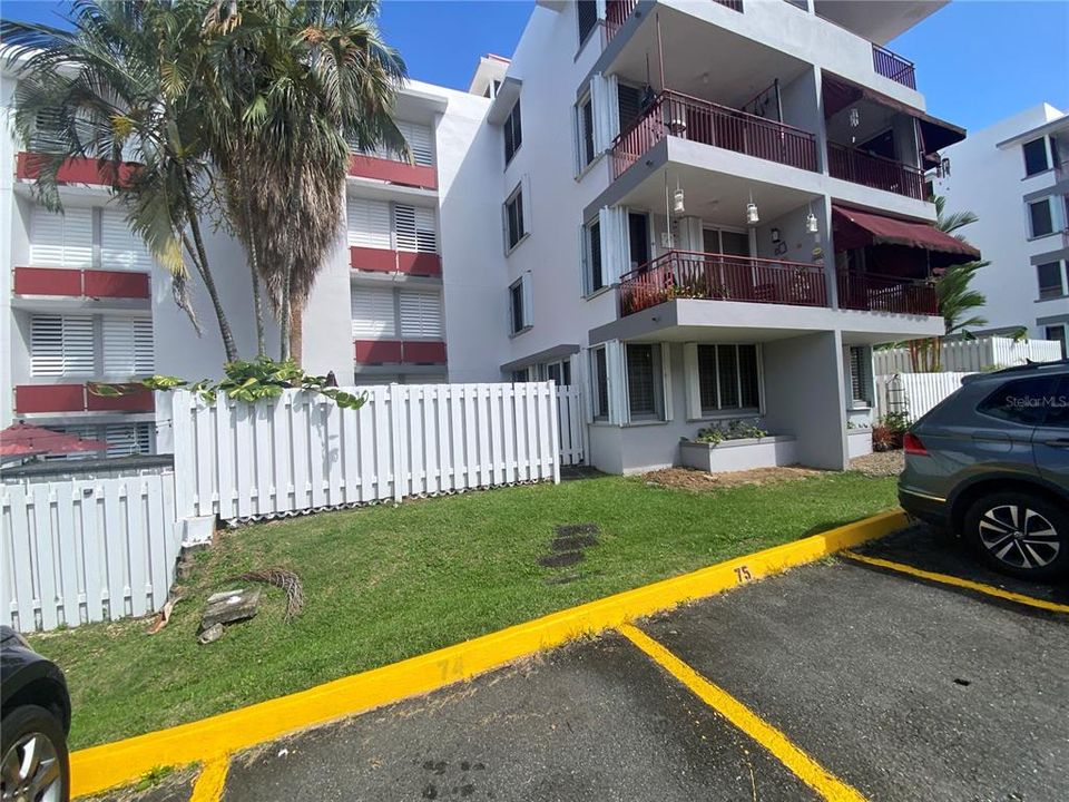 Activo con contrato: $225,000 (3 camas, 2 baños, 1257 Pies cuadrados)