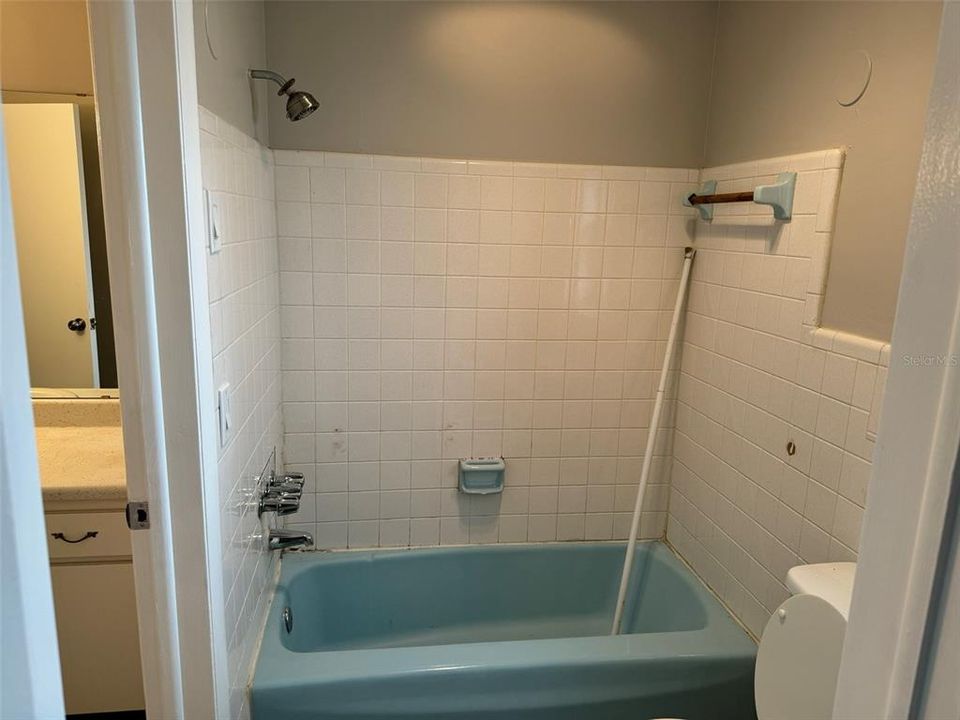 Под контрактом: $1,400 (2 спален, 1 ванн, 1170 Квадратных фут)
