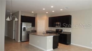 For Rent: $1,995 (3 beds, 2 baths, 1400 Square Feet)