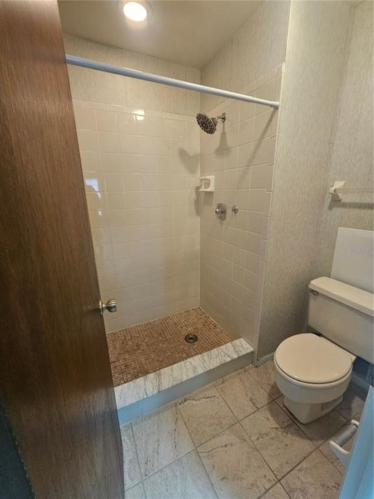 出租: $1,700 (2 贝兹, 2 浴室, 924 平方英尺)