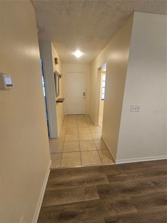 For Rent: $1,700 (2 beds, 2 baths, 924 Square Feet)