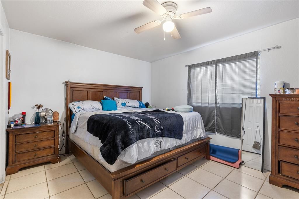 For Sale: $330,000 (3 beds, 2 baths, 1225 Square Feet)