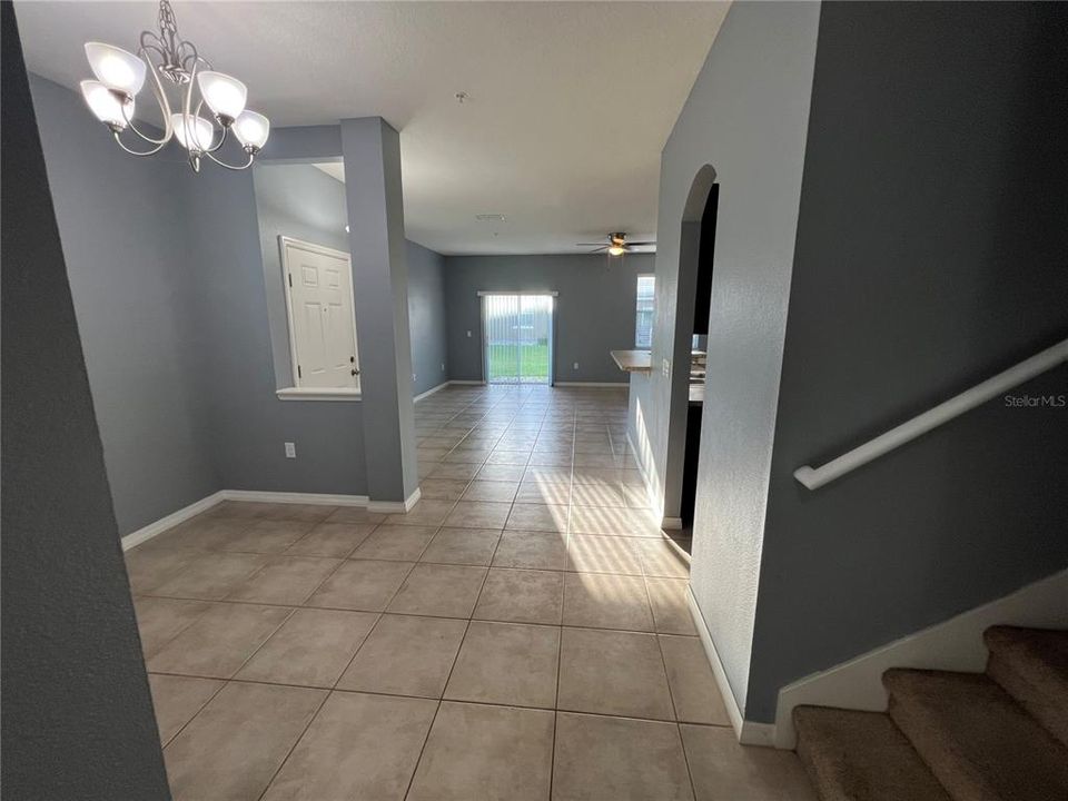 For Sale: $324,900 (3 beds, 2 baths, 1699 Square Feet)