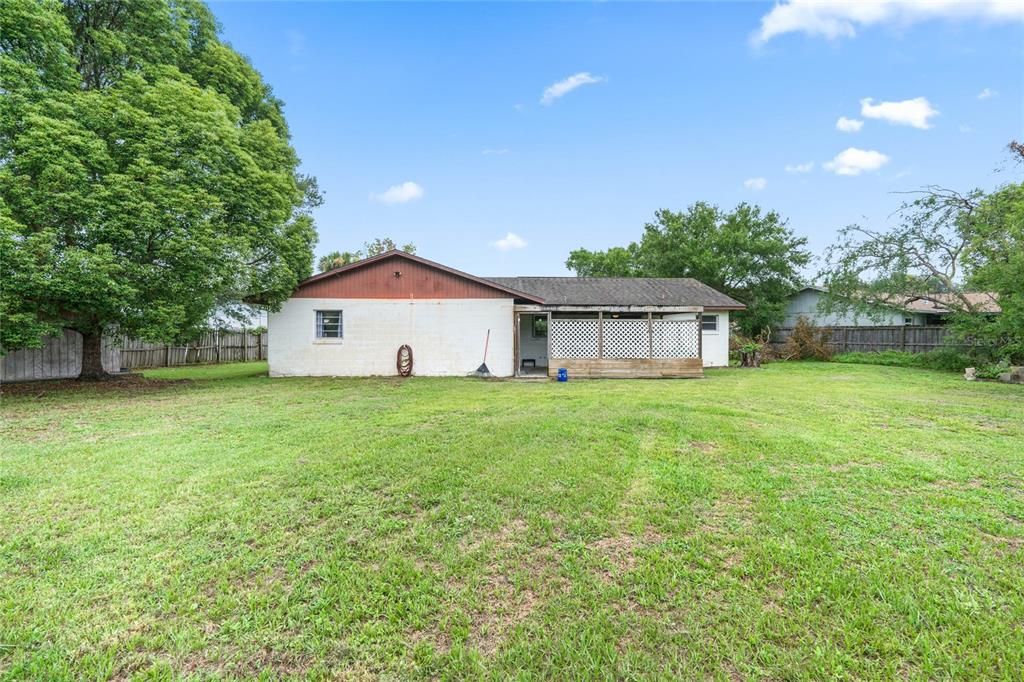 For Sale: $380,000 (3 beds, 2 baths, 1604 Square Feet)