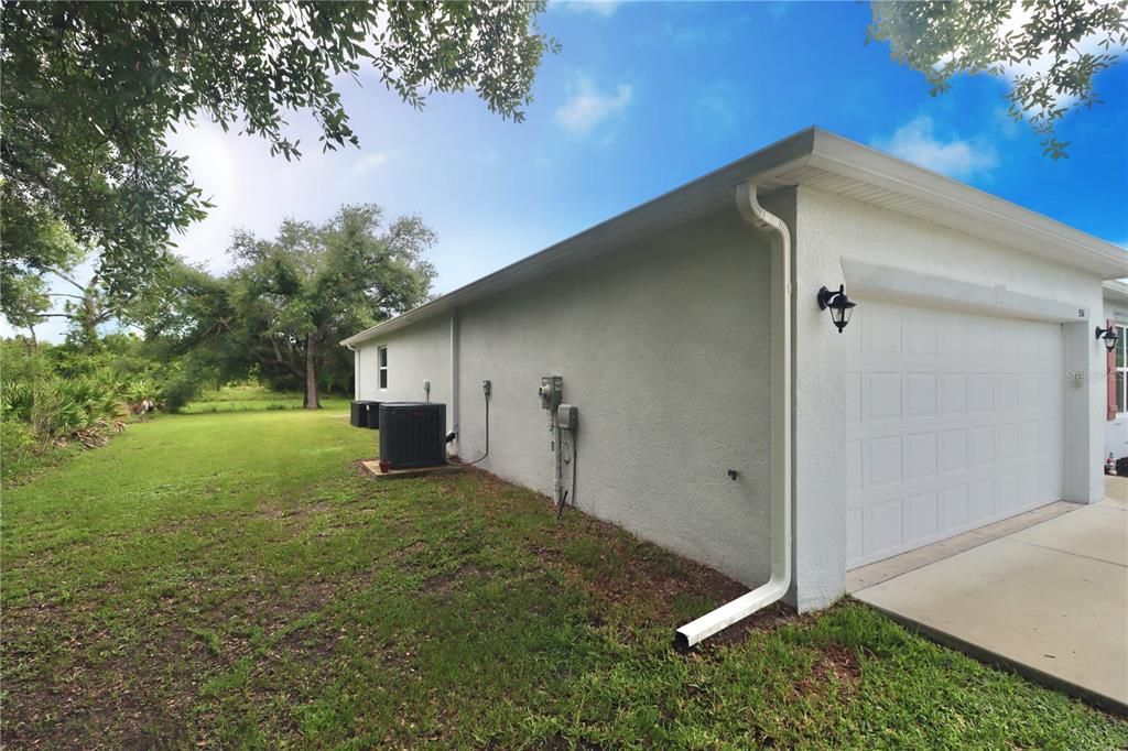 For Sale: $375,000 (4 beds, 2 baths, 1874 Square Feet)