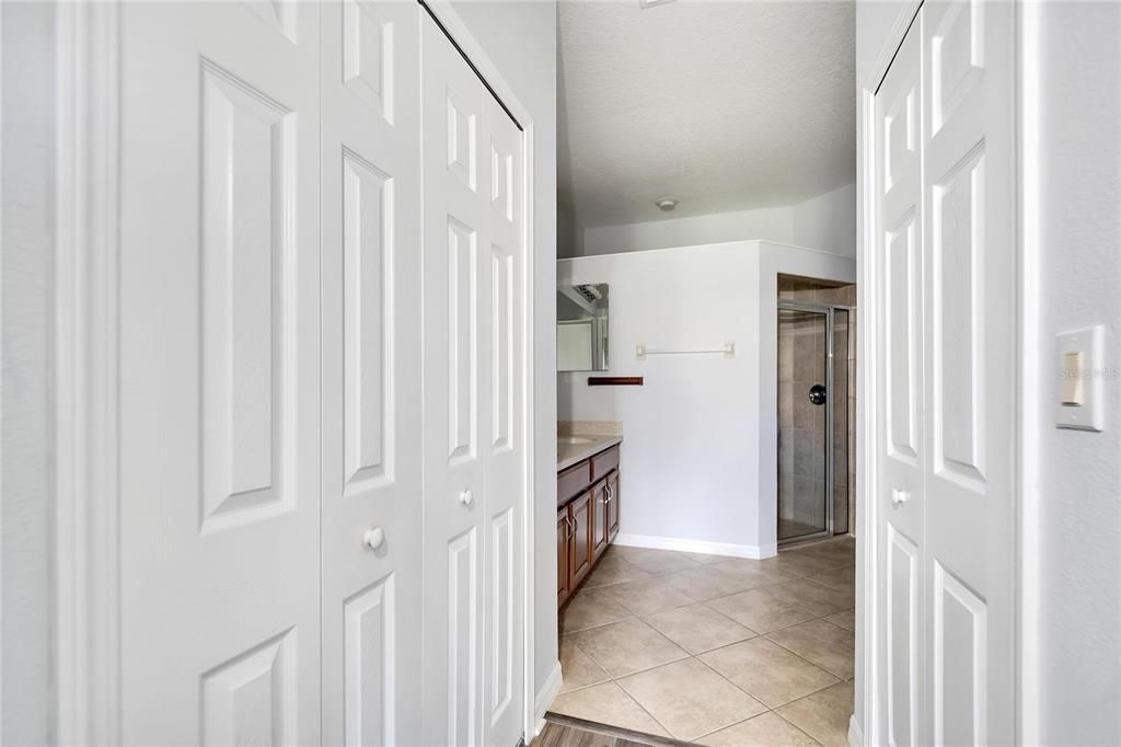 For Sale: $309,000 (2 beds, 2 baths, 1393 Square Feet)