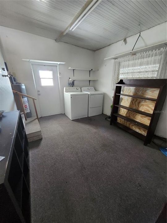 For Sale: $88,500 (2 beds, 2 baths, 972 Square Feet)