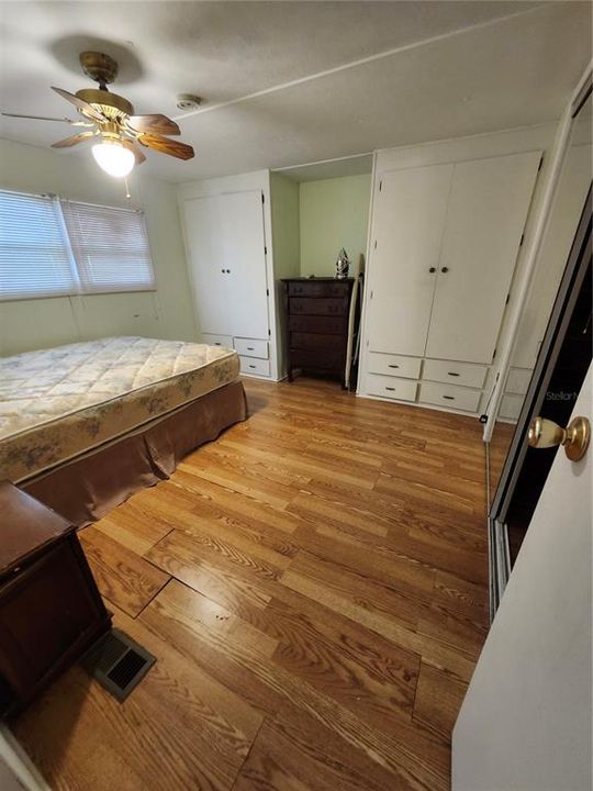 For Sale: $88,500 (2 beds, 2 baths, 972 Square Feet)