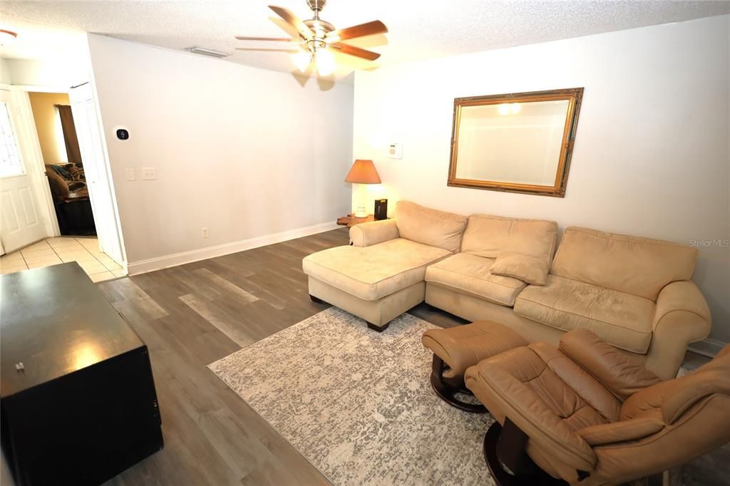 For Rent: $2,475 (3 beds, 2 baths, 1520 Square Feet)