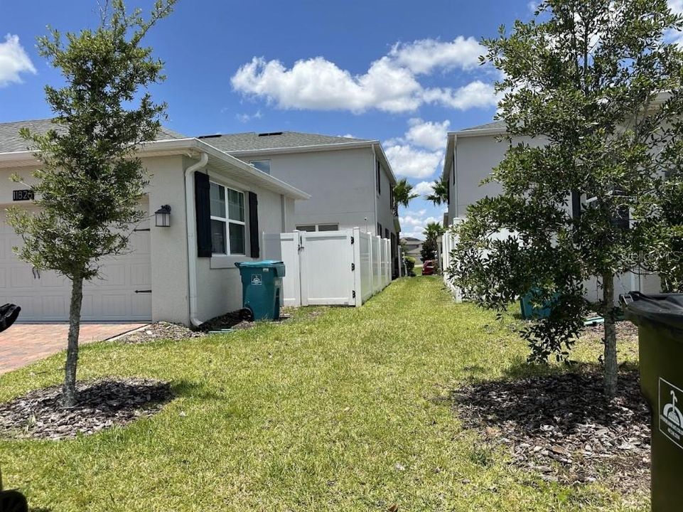 For Sale: $450,000 (3 beds, 2 baths, 1717 Square Feet)