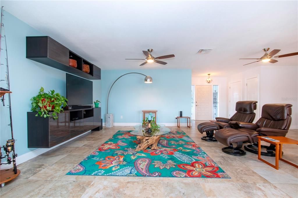 For Sale: $479,000 (3 beds, 2 baths, 2192 Square Feet)