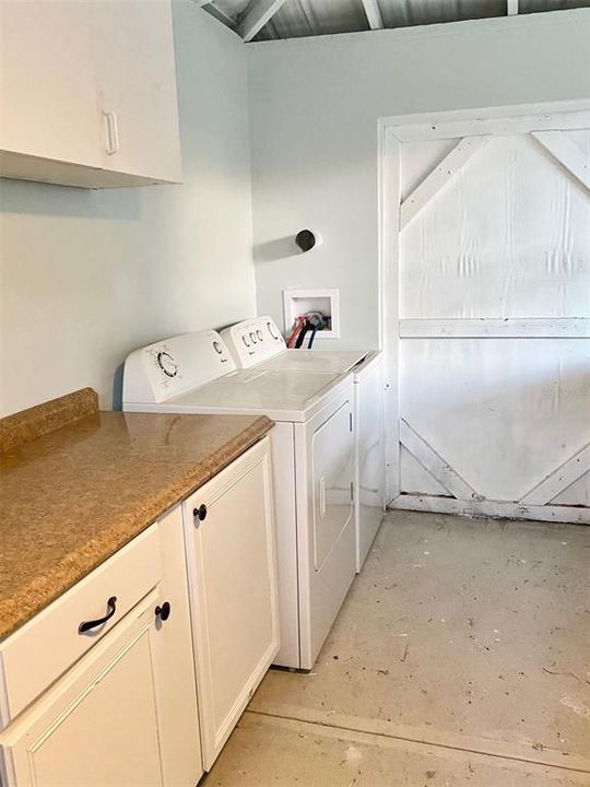 For Rent: $1,350 (1 beds, 1 baths, 400 Square Feet)