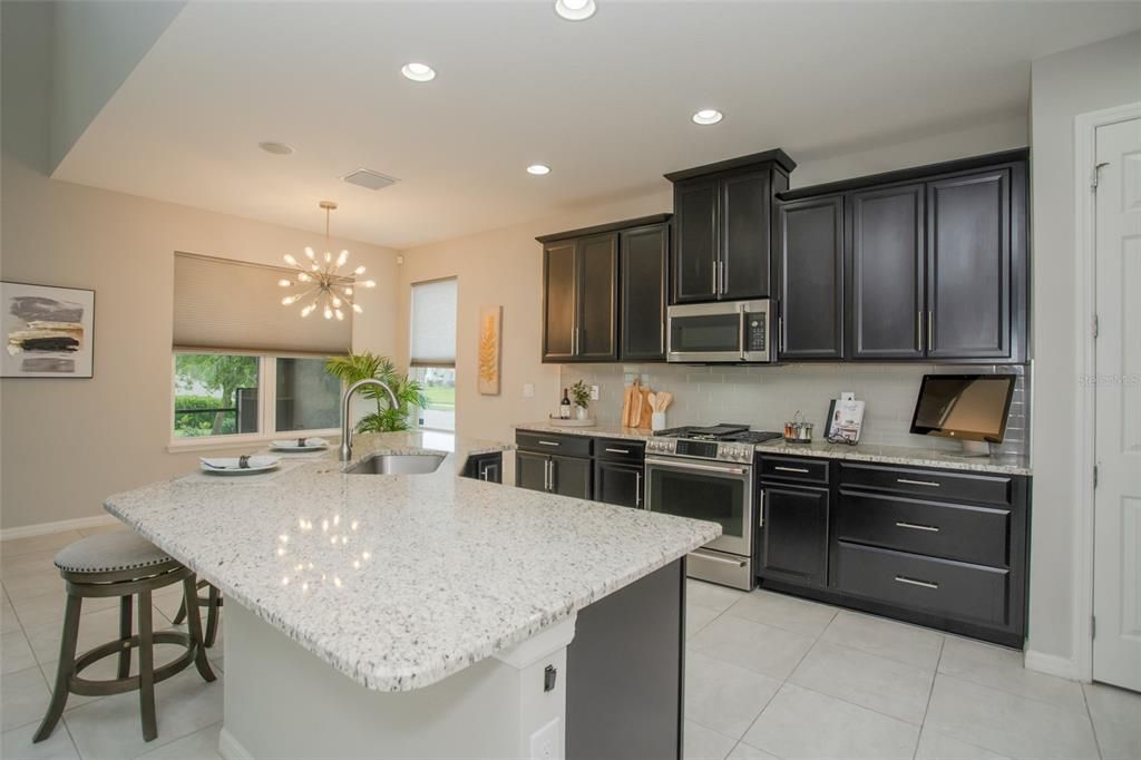 Breakfast Bar - Granite Countertops