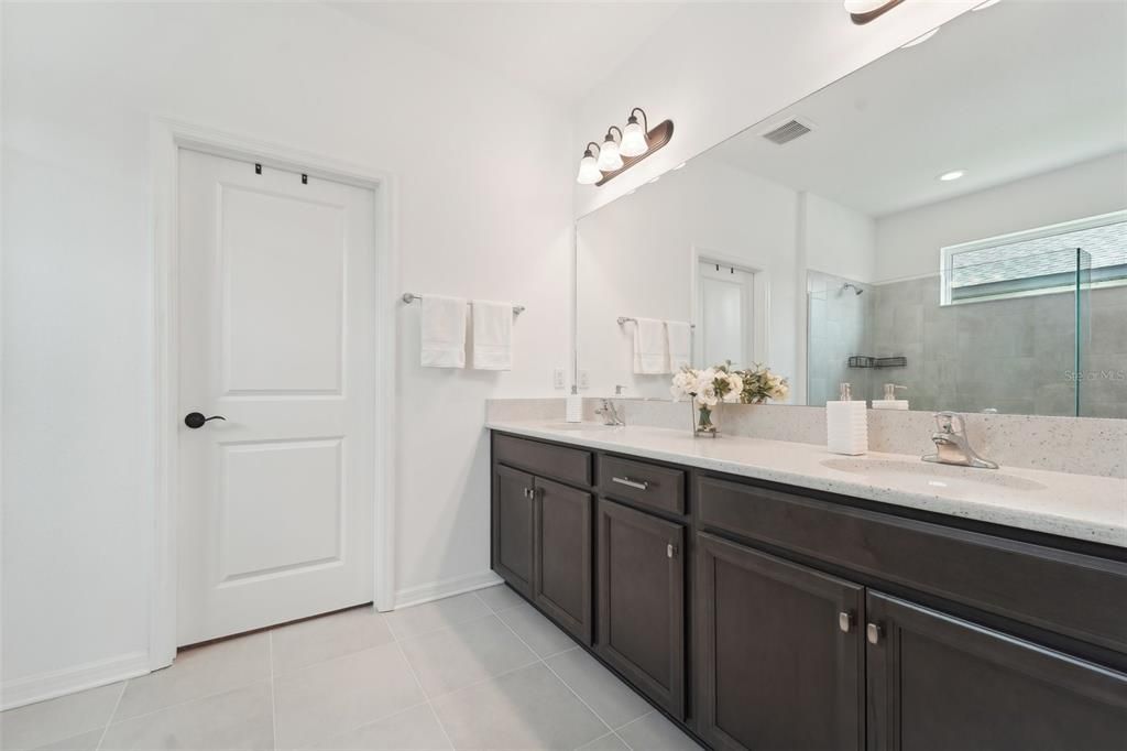 Active With Contract: $599,000 (4 beds, 3 baths, 2811 Square Feet)