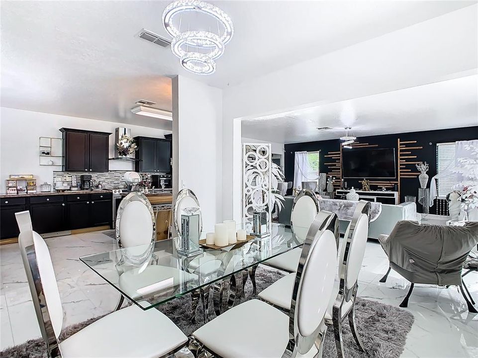 For Sale: $399,000 (4 beds, 2 baths, 2199 Square Feet)