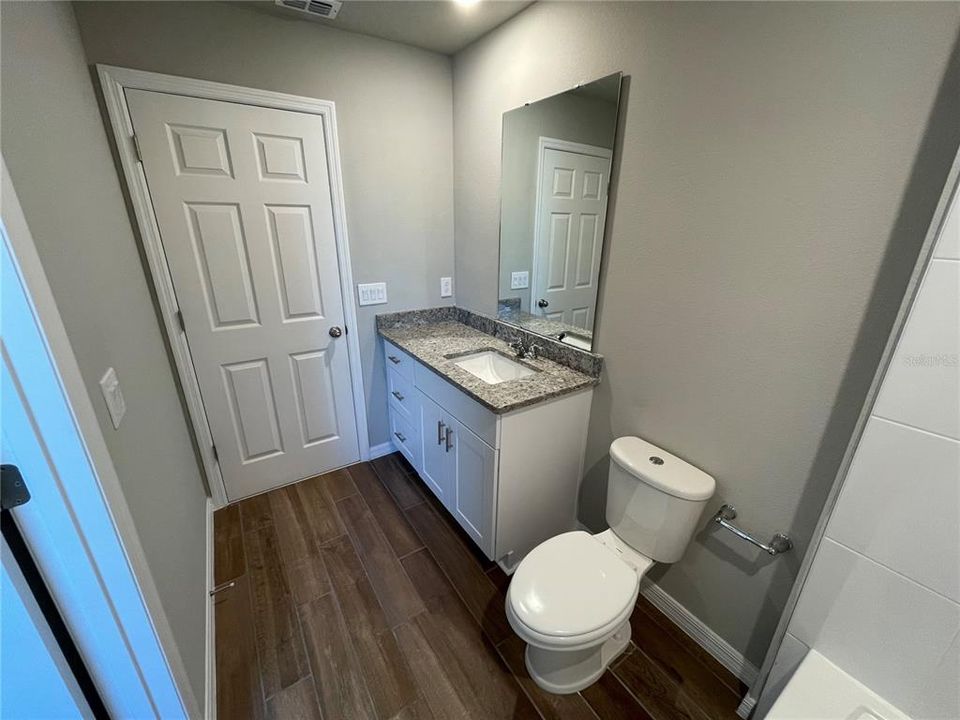 For Rent: $2,095 (3 beds, 2 baths, 1566 Square Feet)