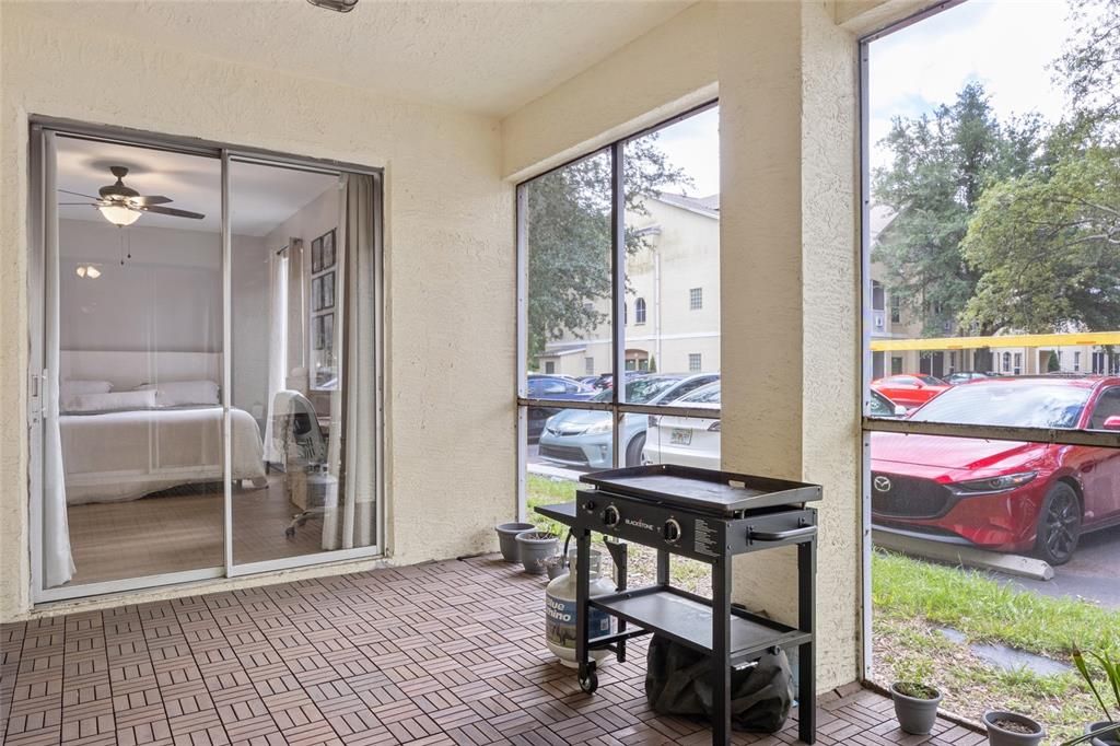 For Sale: $259,900 (2 beds, 2 baths, 1405 Square Feet)