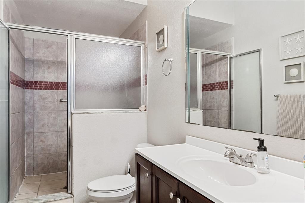 For Sale: $259,900 (2 beds, 2 baths, 1405 Square Feet)