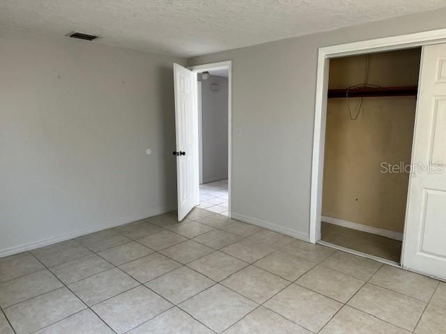 For Rent: $1,650 (3 beds, 2 baths, 1600 Square Feet)