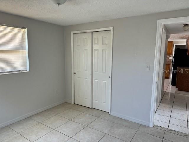 Active With Contract: $1,650 (3 beds, 2 baths, 1600 Square Feet)