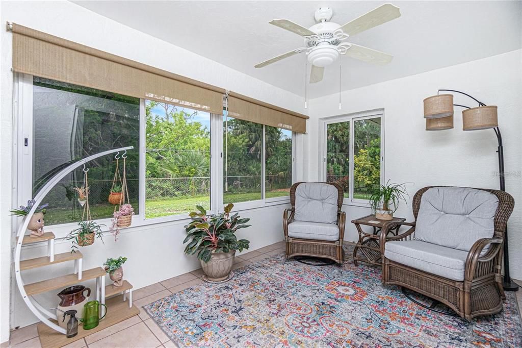 Active With Contract: $399,900 (3 beds, 2 baths, 1808 Square Feet)