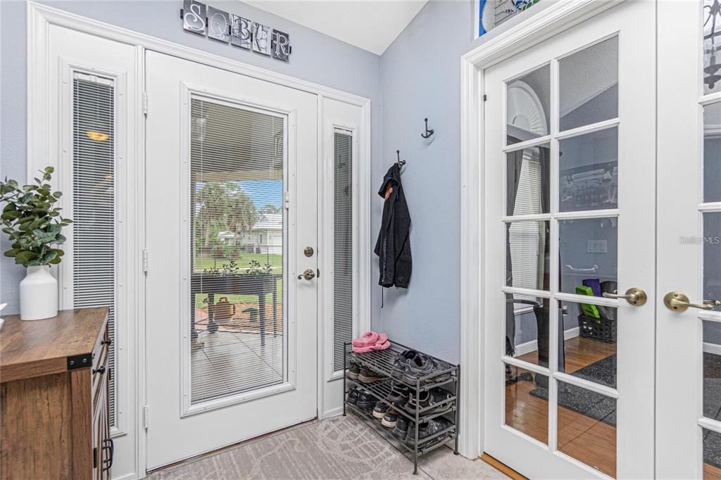 Active With Contract: $399,900 (3 beds, 2 baths, 1808 Square Feet)