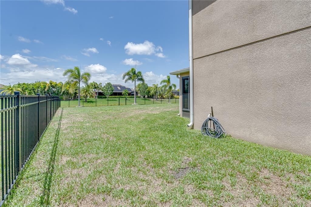 For Sale: $425,000 (3 beds, 2 baths, 2630 Square Feet)