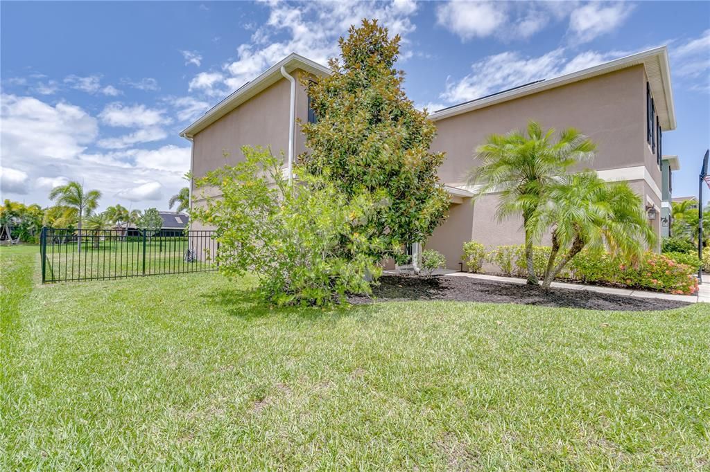 For Sale: $425,000 (3 beds, 2 baths, 2630 Square Feet)