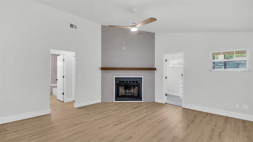 Active With Contract: $659,000 (3 beds, 3 baths, 2302 Square Feet)