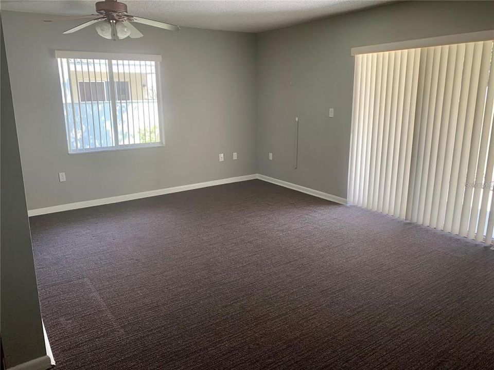 For Rent: $1,250 (1 beds, 1 baths, 576 Square Feet)