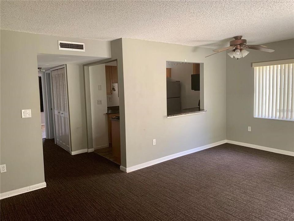 For Rent: $1,250 (1 beds, 1 baths, 576 Square Feet)