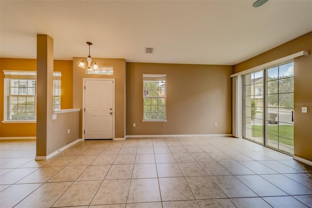For Sale: $295,500 (3 beds, 2 baths, 1662 Square Feet)