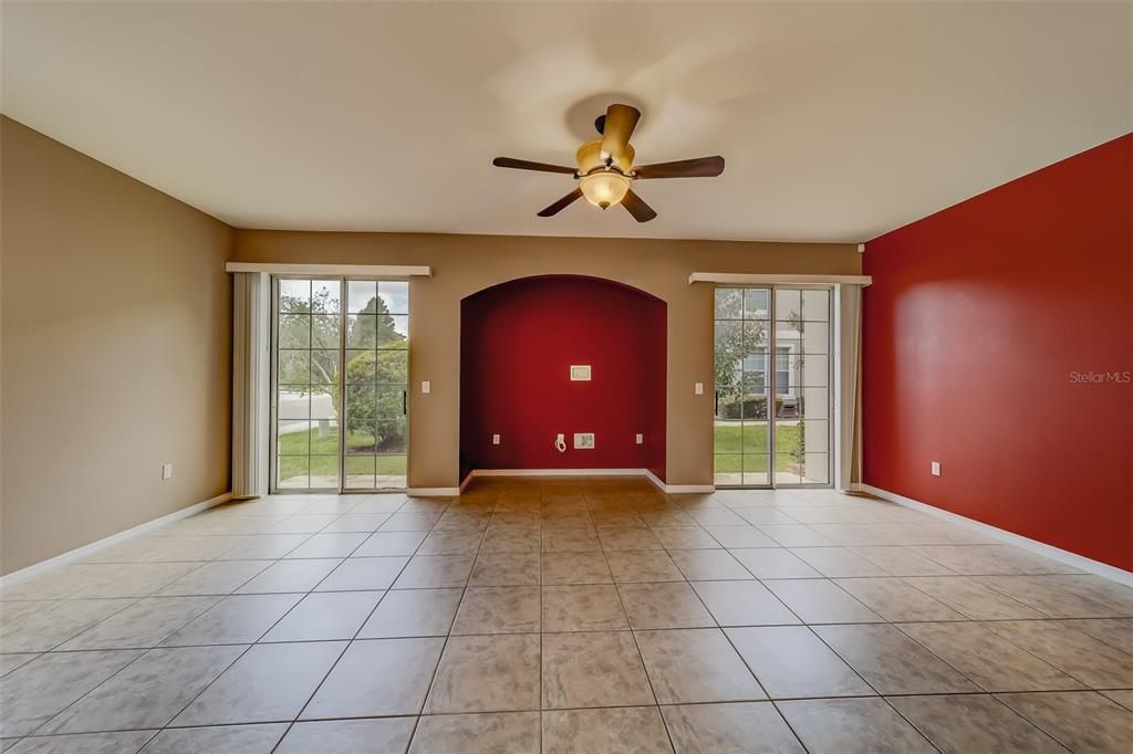 For Sale: $295,500 (3 beds, 2 baths, 1662 Square Feet)