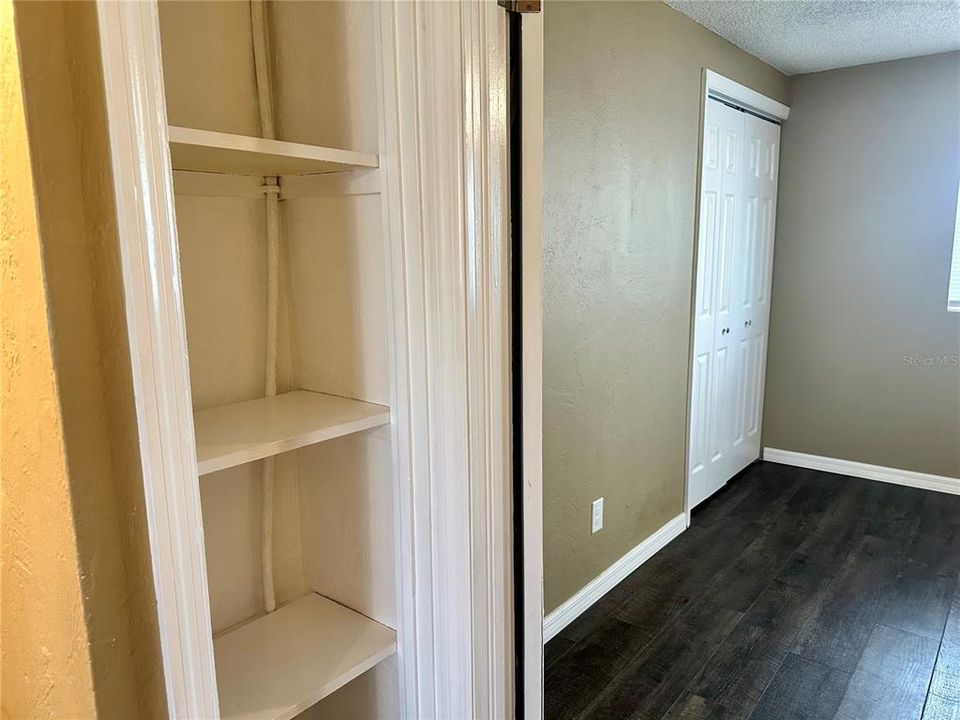 For Rent: $1,500 (2 beds, 1 baths, 960 Square Feet)