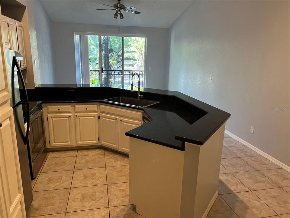 For Rent: $3,100 (2 beds, 2 baths, 1154 Square Feet)