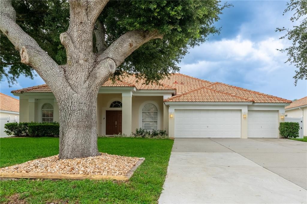 Active With Contract: $834,500 (4 beds, 3 baths, 3175 Square Feet)