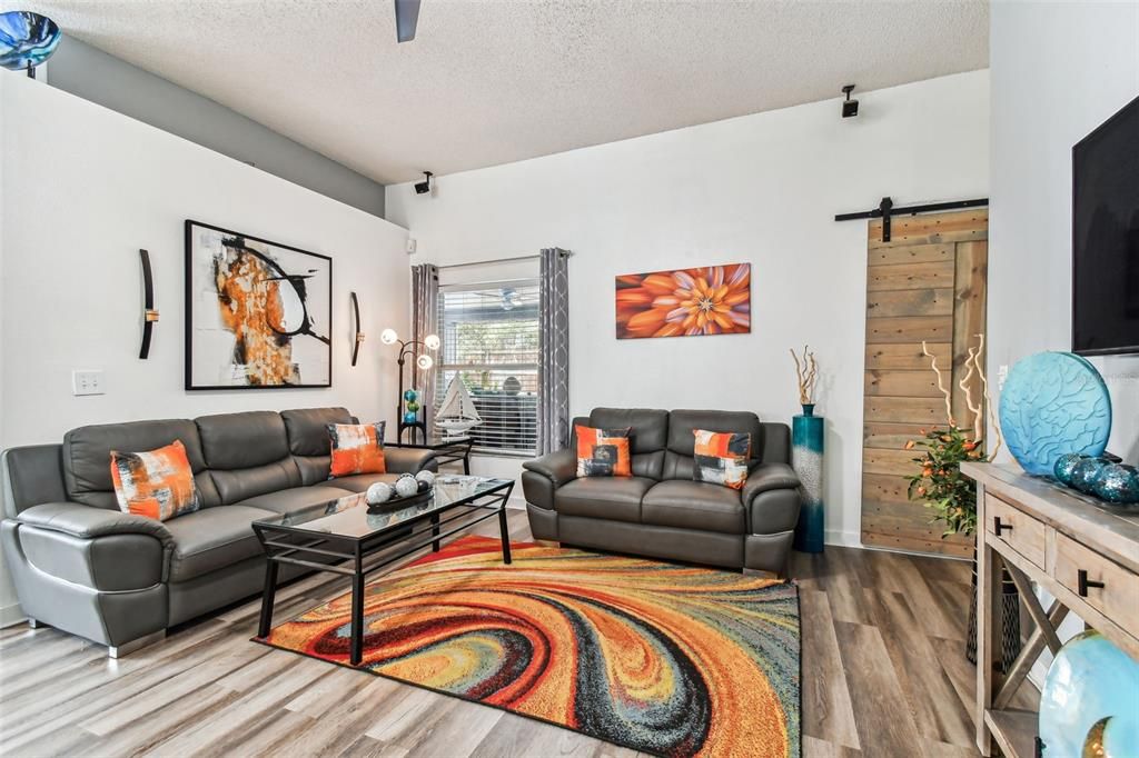 For Sale: $399,900 (3 beds, 2 baths, 1553 Square Feet)