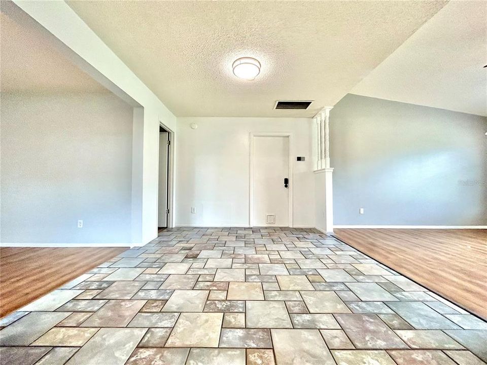 For Rent: $2,300 (3 beds, 2 baths, 1589 Square Feet)